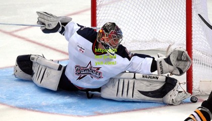 kaiyun登录入口：官方确认，38岁门神纳瓦斯告别纽维尔老男孩，200万美元转投美洲狮